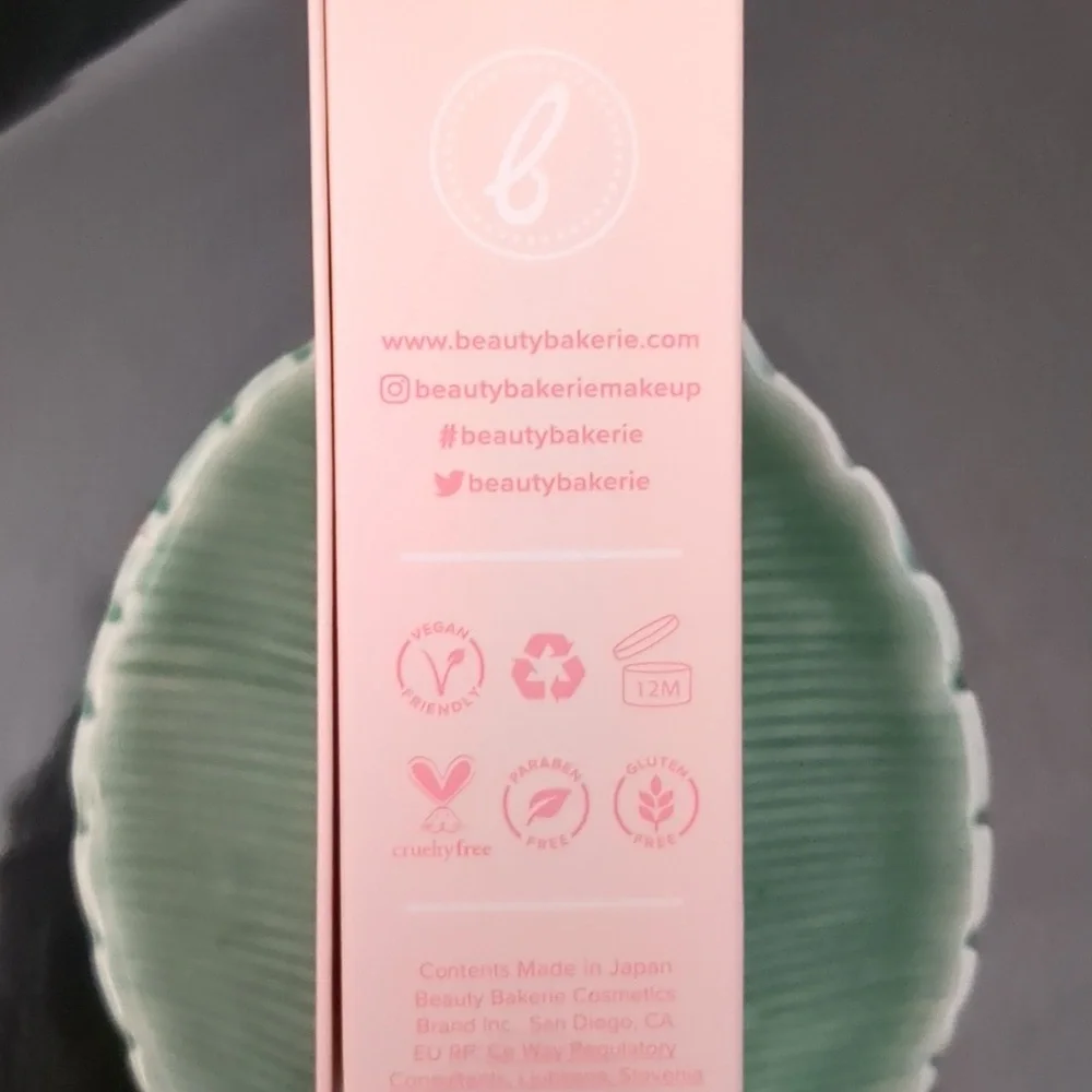 Aqua Glass Foundation